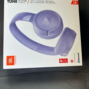 JBL Tune 520BT Bluetooth Headphones - Lavender